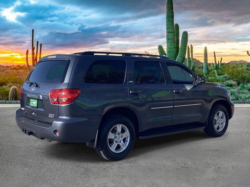 Used 2008 Toyota Sequoia SR5 RWD image 3