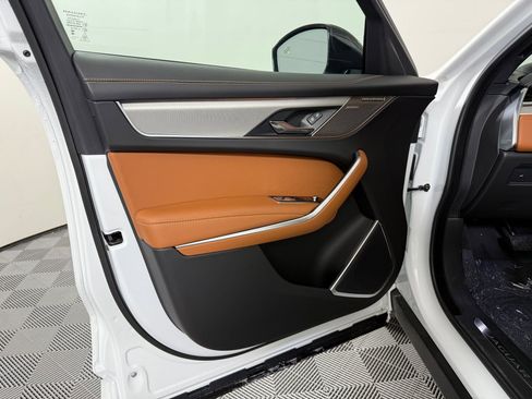 New 2026 Jaguar F-PACE R-Dynamic S image 20