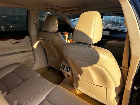 Used 2015 Lexus ES 300h image 47