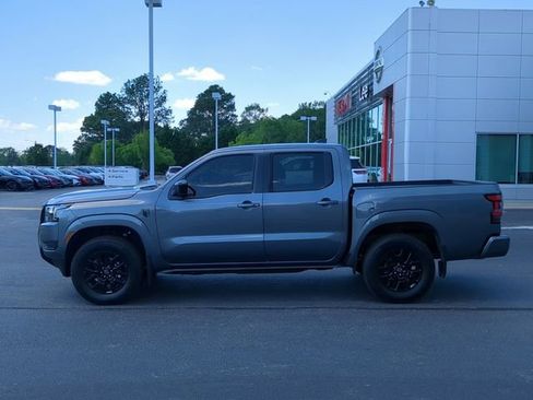 Used 2026 Nissan Frontier SV w/ SV Convenience Package AWD/4WD image 6