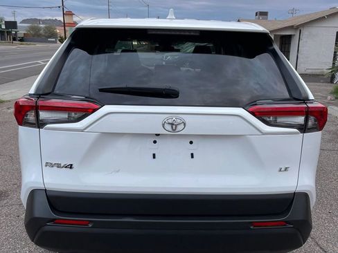 Used 2024 Toyota RAV4 LE image 6