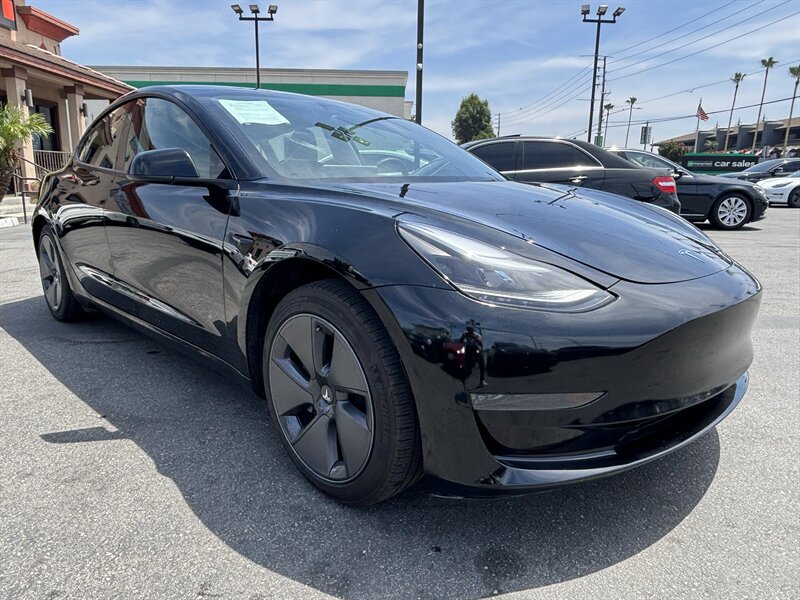 Used 2023 Tesla Model 3 Standard Range RWD image 9
