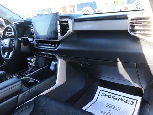 Used 2022 Toyota Tundra Limited AWD/4WD image 36