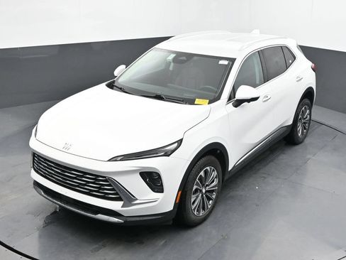 Used 2024 Buick Envision Preferred AWD/4WD image 27