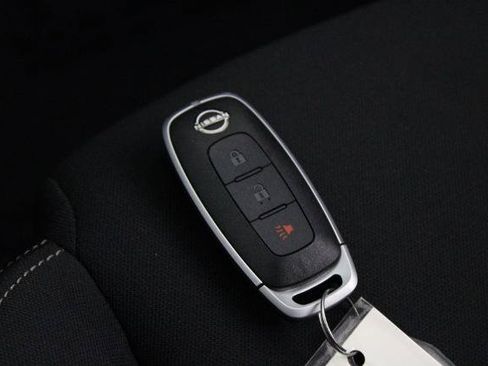 Certified 2025 Nissan Rogue S FWD image 28