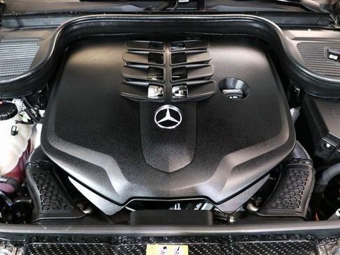 Used 2022 Mercedes-Benz GLS 580 4MATIC image 32