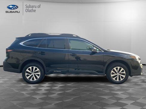Certified 2022 Subaru Outback Premium image 11