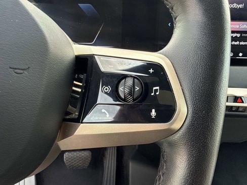 Used 2024 BMW iX xDrive50 w/ Premium Package AWD/4WD image 35