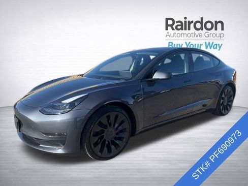 Used 2023 Tesla Model 3 Performance image 3