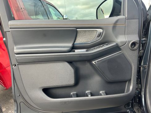 Used 2025 Ford Expedition Tremor image 26