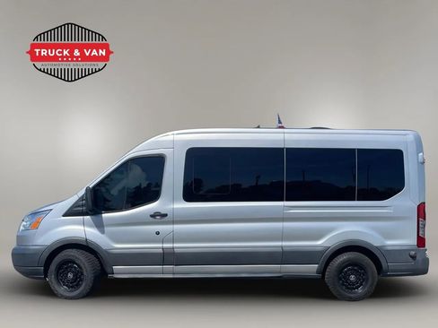 Used 2017 Ford Transit 350 XLT RWD image 3