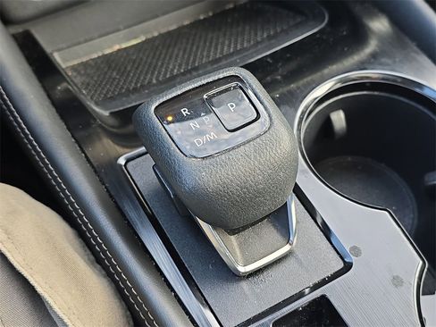 Used 2023 Nissan Rogue SL w/ SL Premium Package image 25