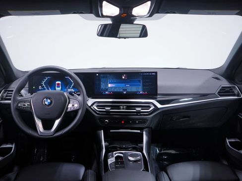 Used 2023 BMW 330i Sedan w/ Driving Assistance Package image 10