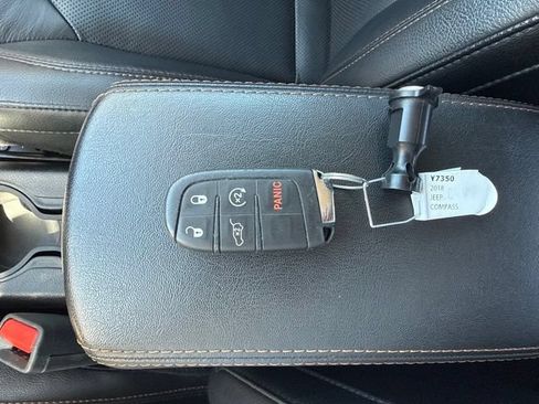 Used 2018 Jeep Compass Limited w/ Navigation Group AWD/4WD image 57
