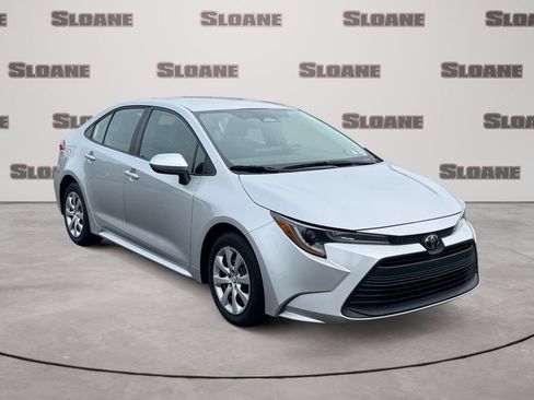 Used 2024 Toyota Corolla LE FWD image 7