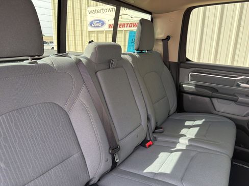 Used 2020 RAM 1500 Big Horn AWD/4WD image 9
