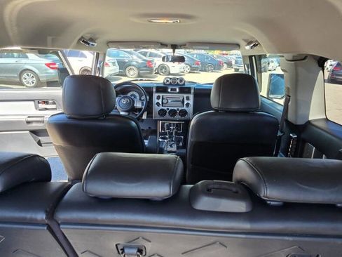 Used 2007 Toyota FJ Cruiser 4WD image 40