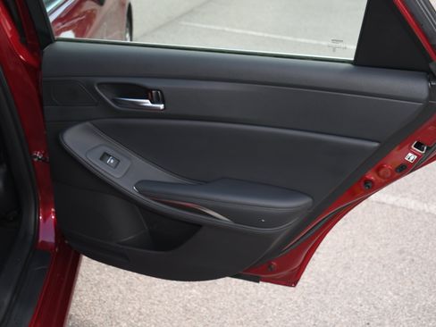 Used 2019 Toyota Avalon XLE w/ Moonroof Package FWD image 20