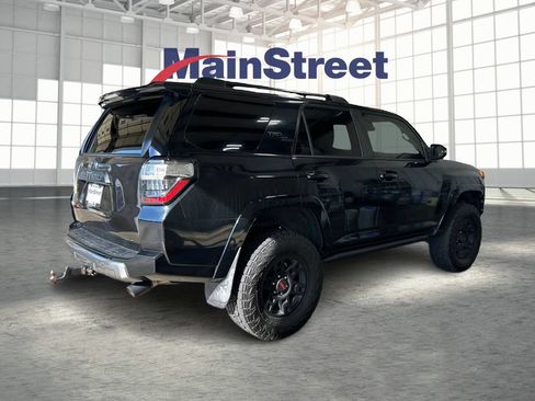 Used 2023 Toyota 4Runner TRD Off-Road Premium w/ Moonroof Package AWD/4WD image 5
