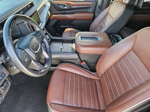 Used 2023 GMC Yukon XL Denali Ultimate image 15