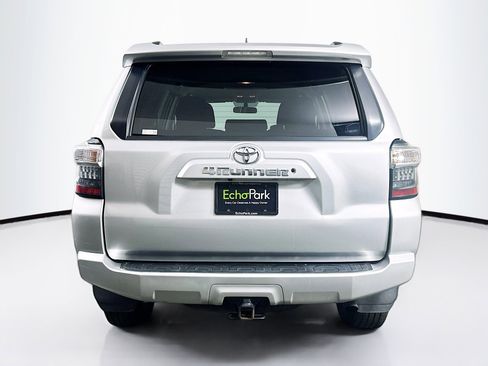 Used 2019 Toyota 4Runner SR5 image 7