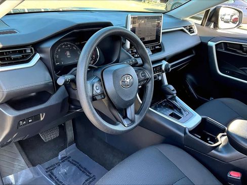 Used 2024 Toyota RAV4 LE image 17