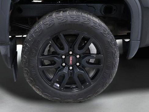 Used 2024 GMC Sierra 1500 Pro w/ Graphite Edition AWD/4WD image 29