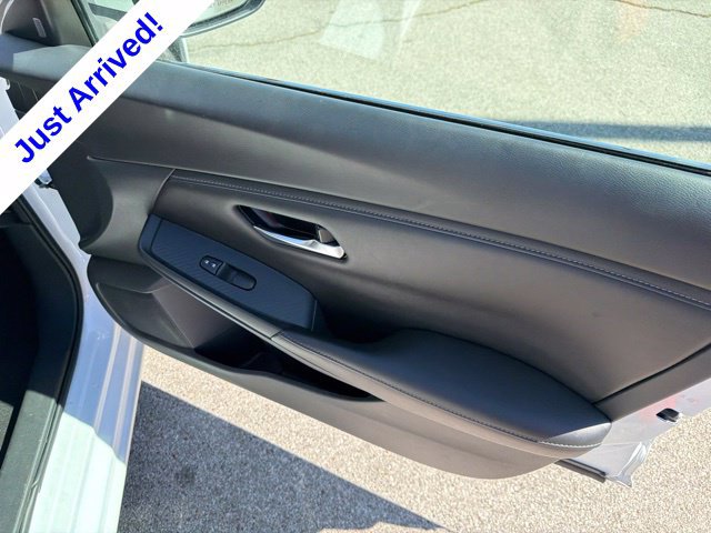Used 2024 Nissan Sentra SV FWD image 59