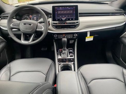 New 2026 Jeep Compass Limited image 33