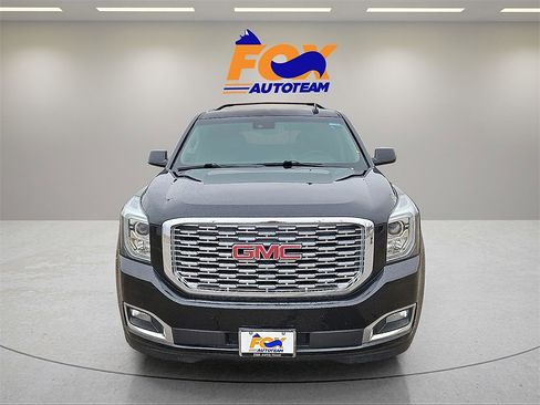 Used 2018 GMC Yukon Denali image 8