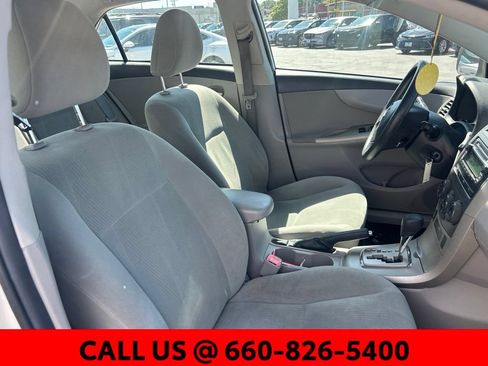Used 2012 Toyota Corolla LE FWD image 5
