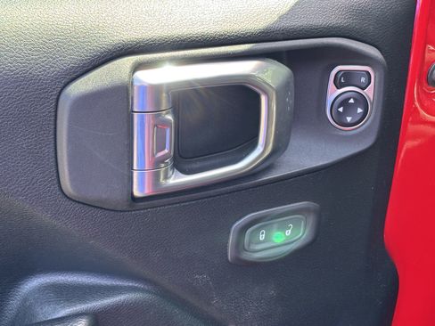 Used 2021 Jeep Gladiator Sport AWD/4WD image 15