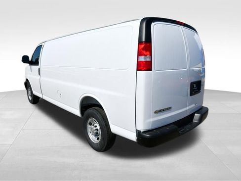 New 2026 Chevrolet Express 2500 Extended w/ Cold Climate Package RWD image 4
