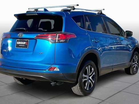 Used 2018 Toyota RAV4 LE image 11