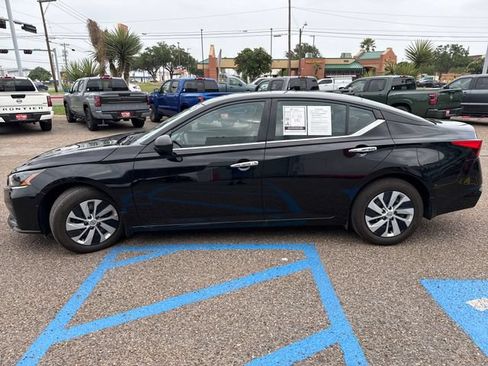 Used 2025 Nissan Altima 2.5 S FWD image 4