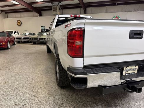 Used 2019 Chevrolet Silverado 2500 W/T w/ WT Convenience Package AWD/4WD image 15