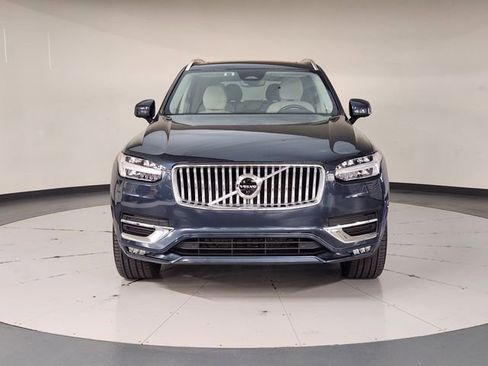 Used 2023 Volvo XC90 B6 Plus w/ Protection Package Premier image 9