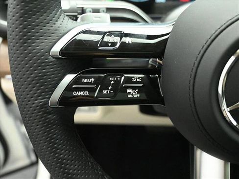 New 2026 Mercedes-Benz GLS 450 4MATIC image 11