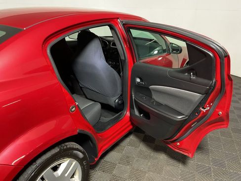 Used 2013 Dodge Avenger SE FWD image 27