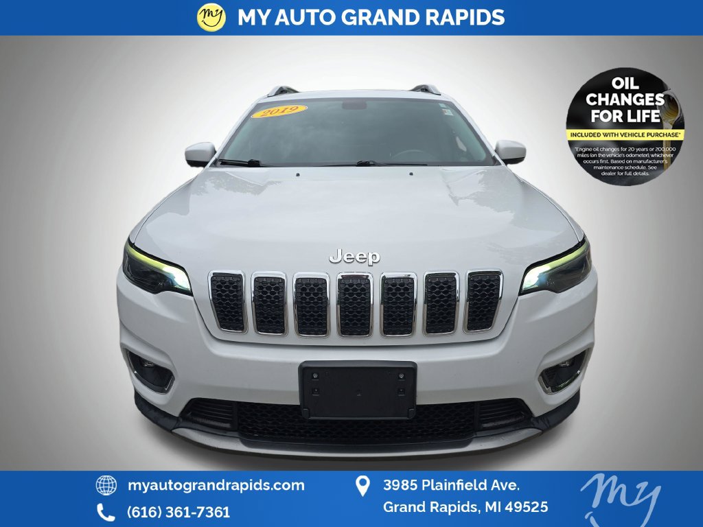 Used 2019 Jeep Cherokee Limited AWD/4WD image 2