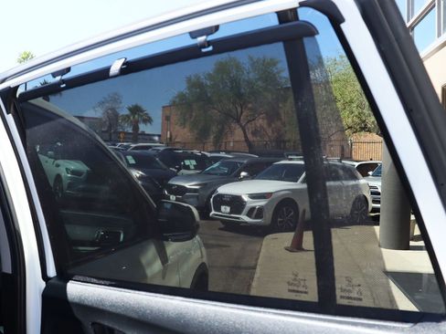 Used 2022 Honda Pilot EX-L image 28