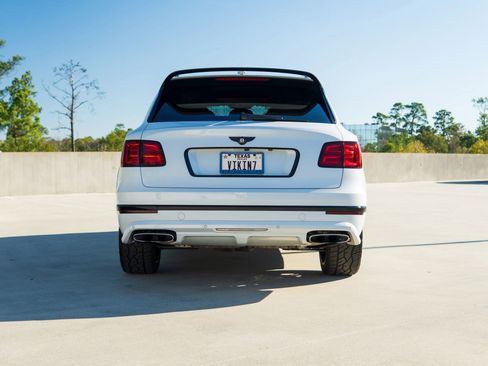 Used 2020 Bentley Bentayga Speed image 12