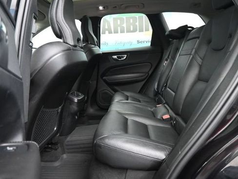 Used 2020 Volvo XC60 T5 Momentum AWD/4WD image 18
