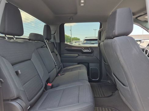 Used 2023 Chevrolet Silverado 1500 LT AWD/4WD image 33