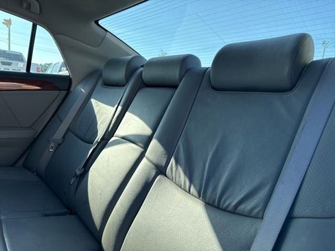 Used 2010 Toyota Avalon Limited FWD image 20