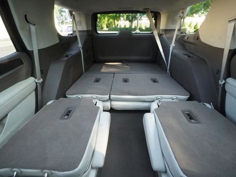 Used 2024 GMC Yukon Denali AWD/4WD image 26