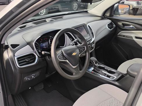 Used 2023 Chevrolet Equinox LT FWD image 12