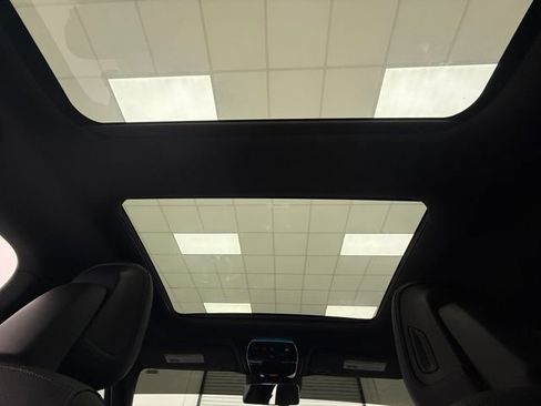 Used 2024 Mercedes-Benz C 300 Sedan image 34