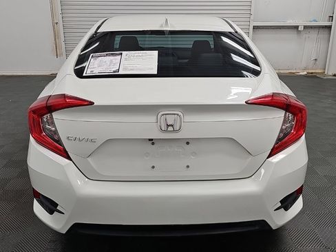 Used 2017 Honda Civic EX image 8