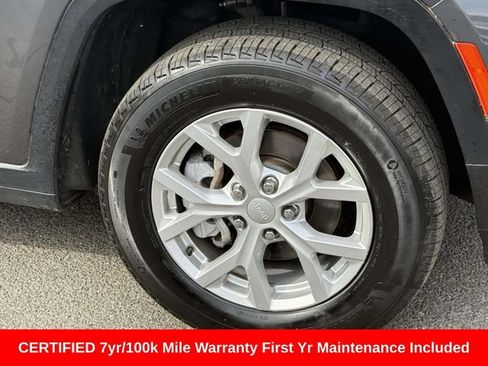Used 2023 Jeep Grand Cherokee Limited AWD/4WD image 7